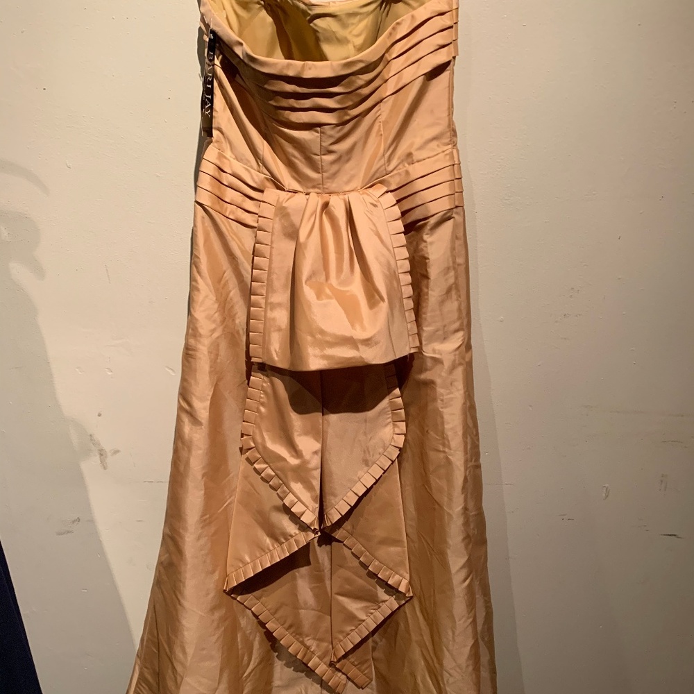 Stunning and elegant gold strapless gown with detachable train- NWT size 12